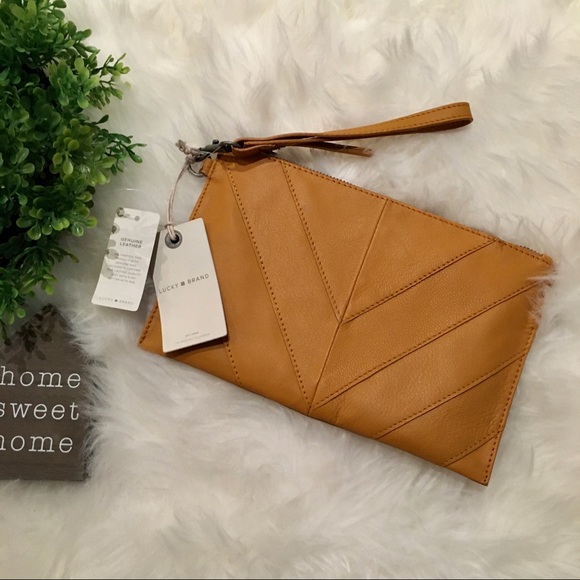 Lucky Brand Handbags - Lucky Brand Leather Wristlet